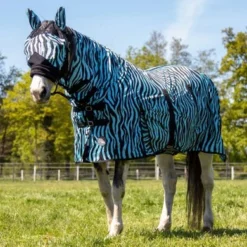 HKM Vliegendeken Zebra Met Hals Aqua/Zwart