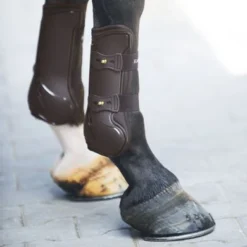 Kavalkade Peesbeschermers Compete Bruin